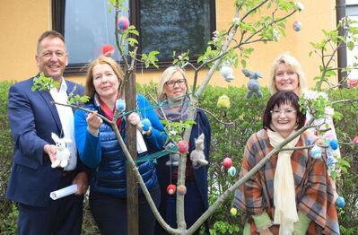 Von li: Ronald Reichenberg, Ute Horak, Sonja Borzel, Daniela Corona und Christa Naaß (Foto: AWO)