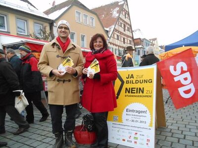 Christa Naaß mit Edwin Krug, Listenkandidat für den Landtag für den Stimmkreis Ansbach Nord