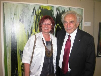 MdL Christa Naaß, vertriebenenpolitische Sprecherin der SPD-Landtagsfraktion, mit Max Mannheimer